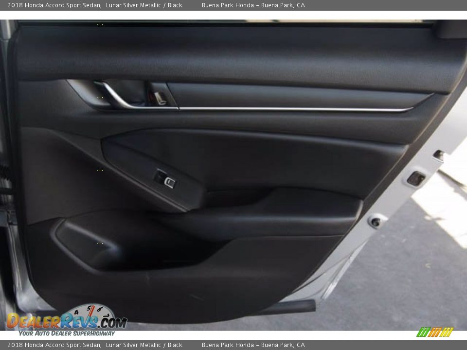 2018 Honda Accord Sport Sedan Lunar Silver Metallic / Black Photo #31