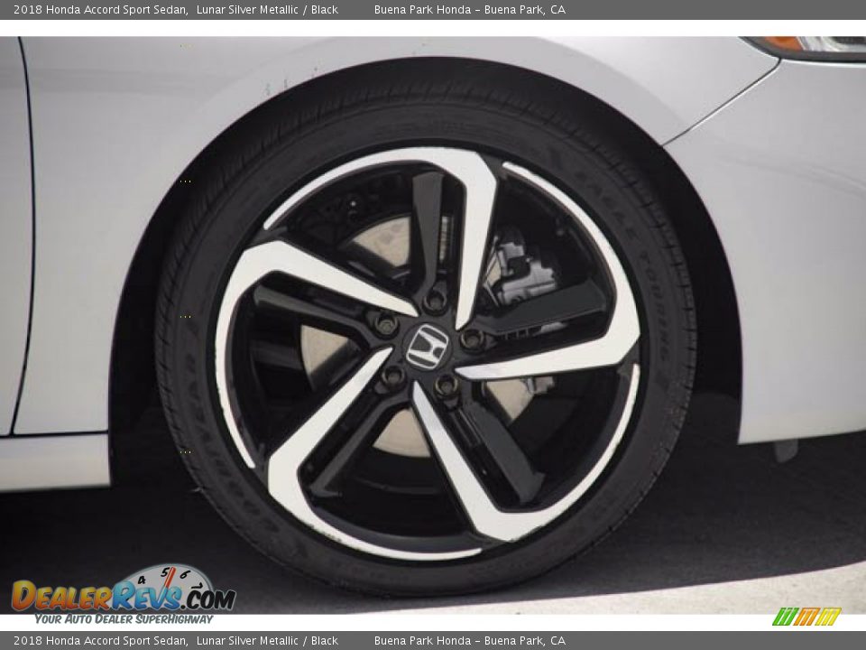 2018 Honda Accord Sport Sedan Lunar Silver Metallic / Black Photo #35