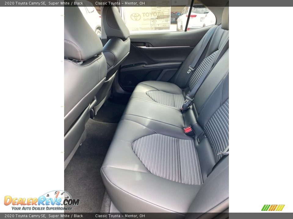2020 Toyota Camry SE Super White / Black Photo #3