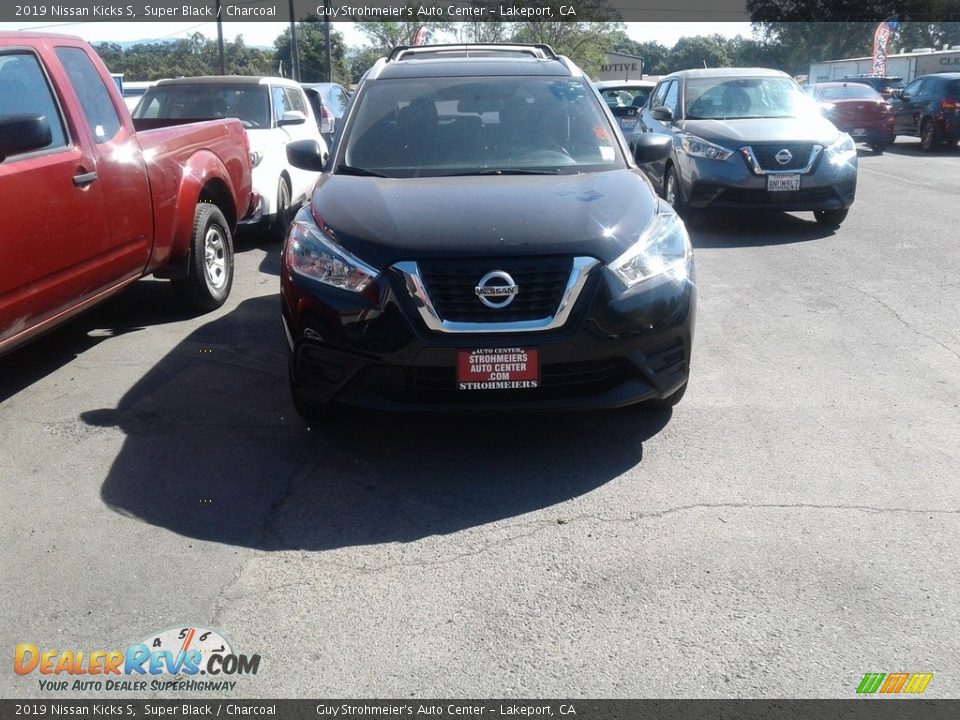 2019 Nissan Kicks S Super Black / Charcoal Photo #3