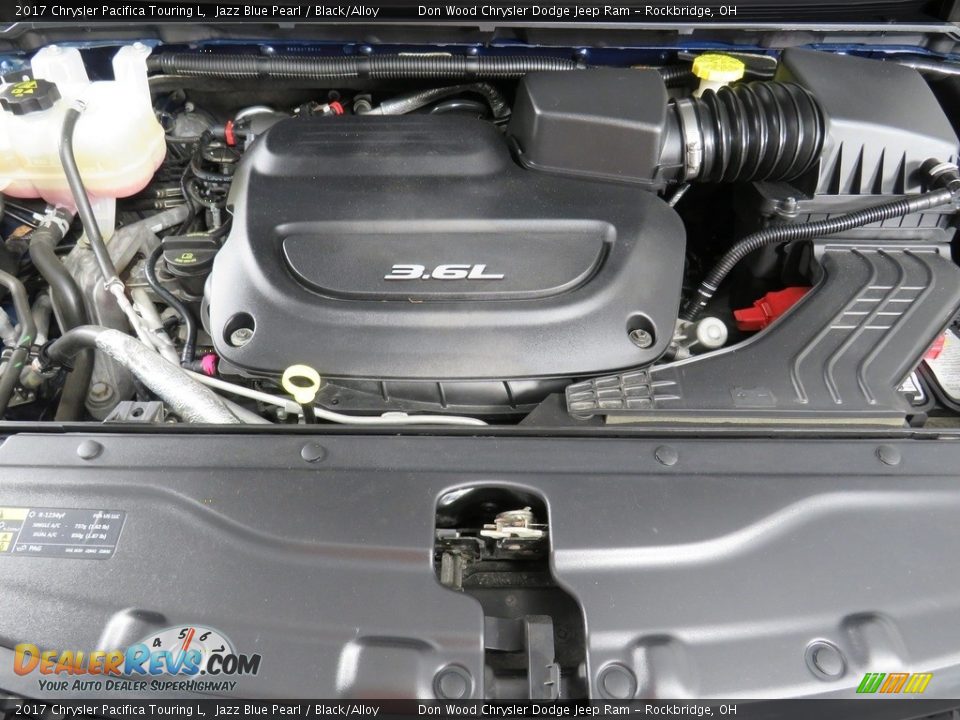 2017 Chrysler Pacifica Touring L Jazz Blue Pearl / Black/Alloy Photo #7