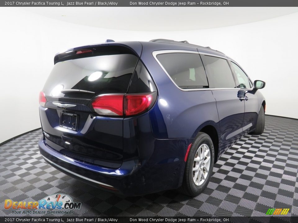 2017 Chrysler Pacifica Touring L Jazz Blue Pearl / Black/Alloy Photo #17