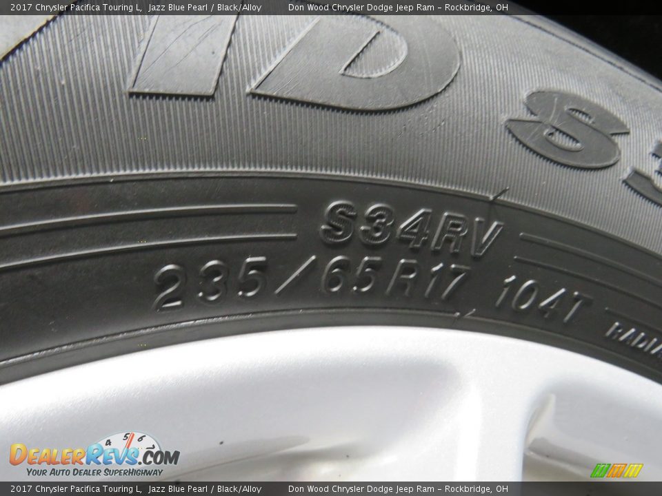 2017 Chrysler Pacifica Touring L Jazz Blue Pearl / Black/Alloy Photo #19