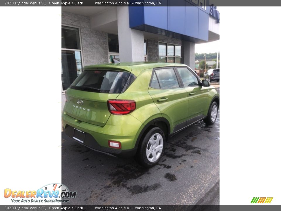 2020 Hyundai Venue SE Green Apple / Black Photo #3