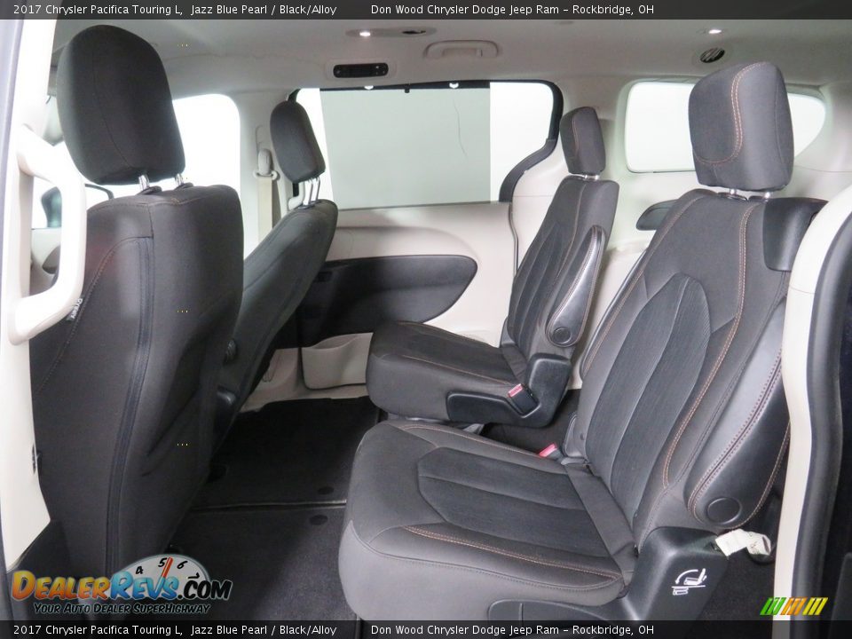 2017 Chrysler Pacifica Touring L Jazz Blue Pearl / Black/Alloy Photo #34