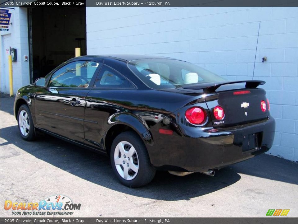 2005 Chevrolet Cobalt Coupe Black / Gray Photo #5