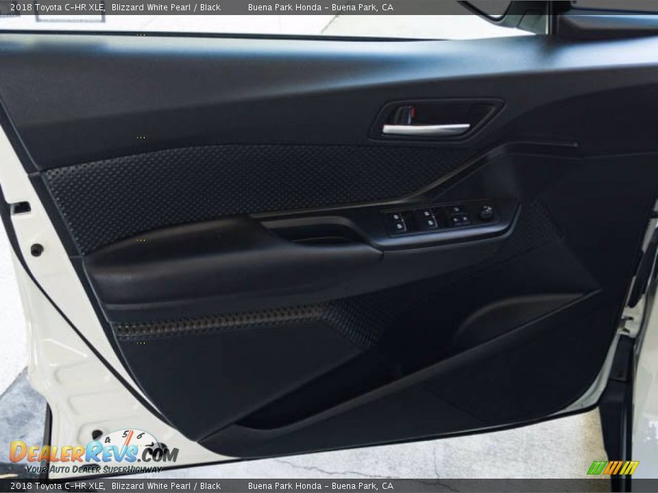 2018 Toyota C-HR XLE Blizzard White Pearl / Black Photo #28