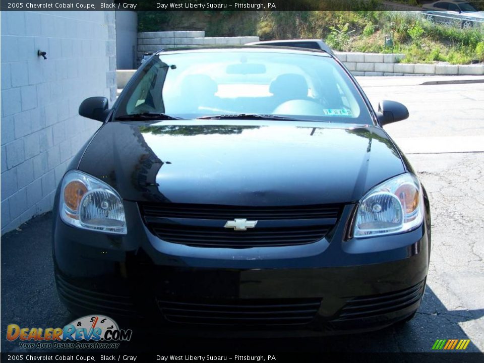 2005 Chevrolet Cobalt Coupe Black / Gray Photo #10