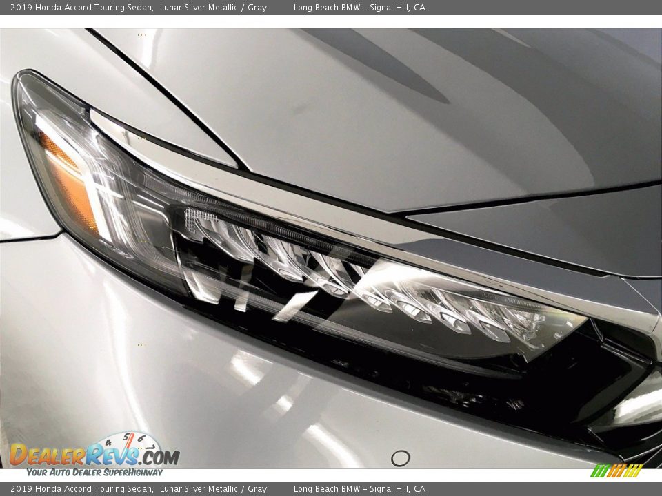 2019 Honda Accord Touring Sedan Lunar Silver Metallic / Gray Photo #26