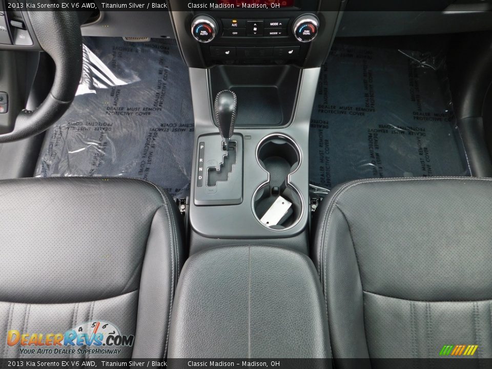 2013 Kia Sorento EX V6 AWD Shifter Photo #18