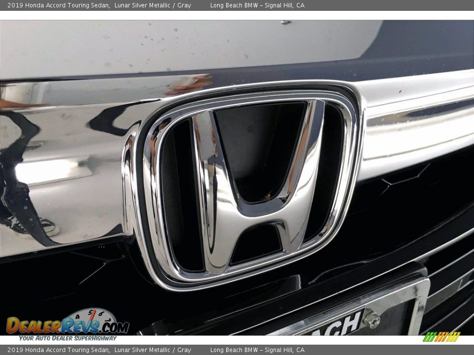 2019 Honda Accord Touring Sedan Lunar Silver Metallic / Gray Photo #33
