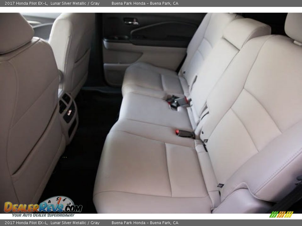 2017 Honda Pilot EX-L Lunar Silver Metallic / Gray Photo #4