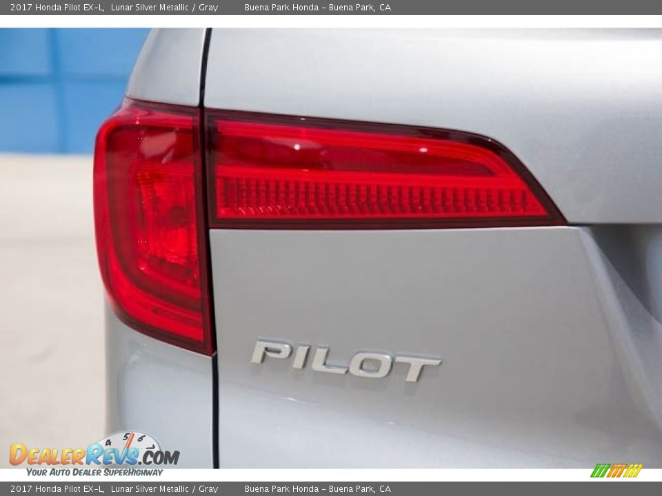2017 Honda Pilot EX-L Lunar Silver Metallic / Gray Photo #10