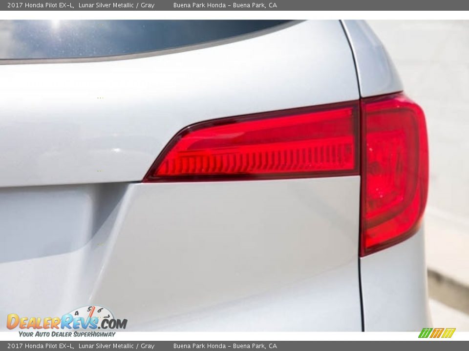2017 Honda Pilot EX-L Lunar Silver Metallic / Gray Photo #11