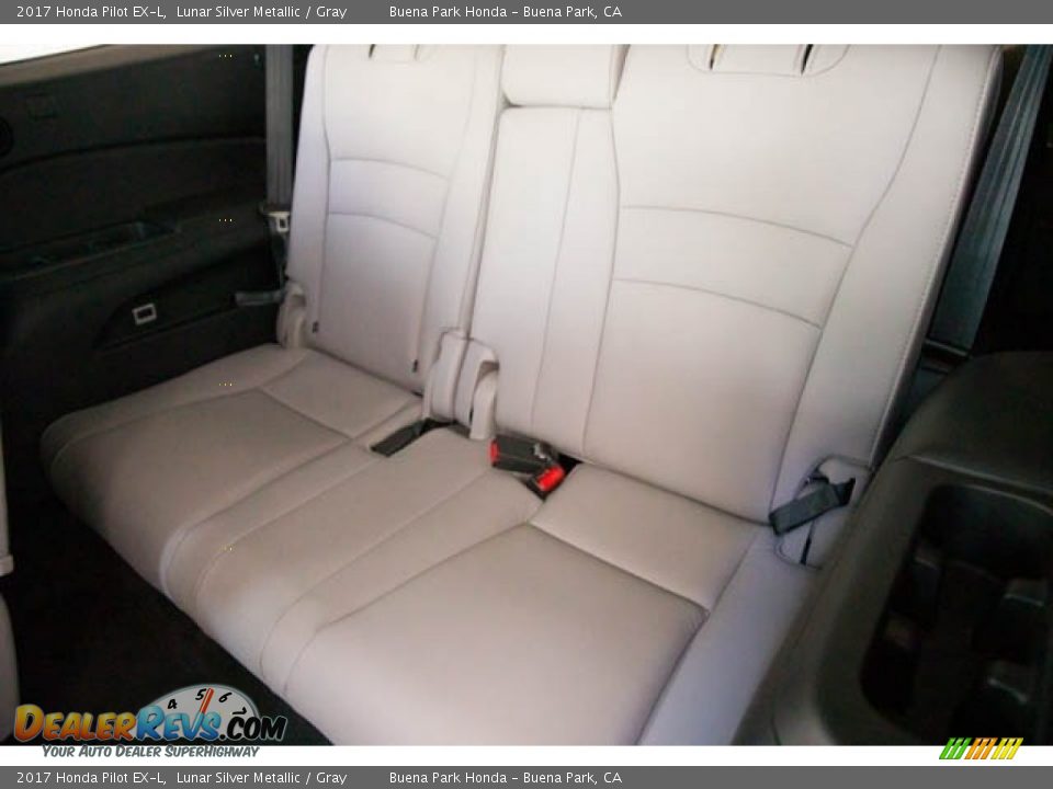 2017 Honda Pilot EX-L Lunar Silver Metallic / Gray Photo #18