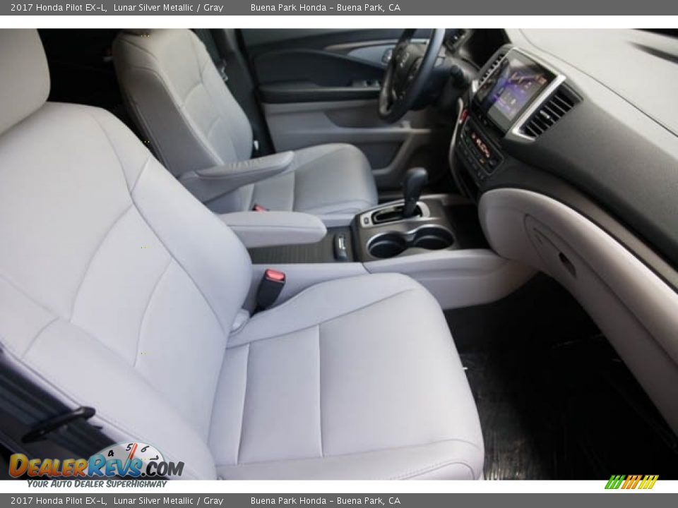 2017 Honda Pilot EX-L Lunar Silver Metallic / Gray Photo #24
