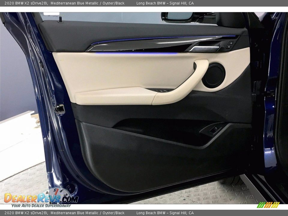 Door Panel of 2020 BMW X2 sDrive28i Photo #23