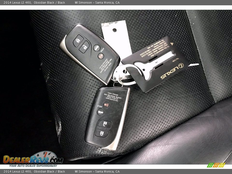 Keys of 2014 Lexus LS 460 Photo #11