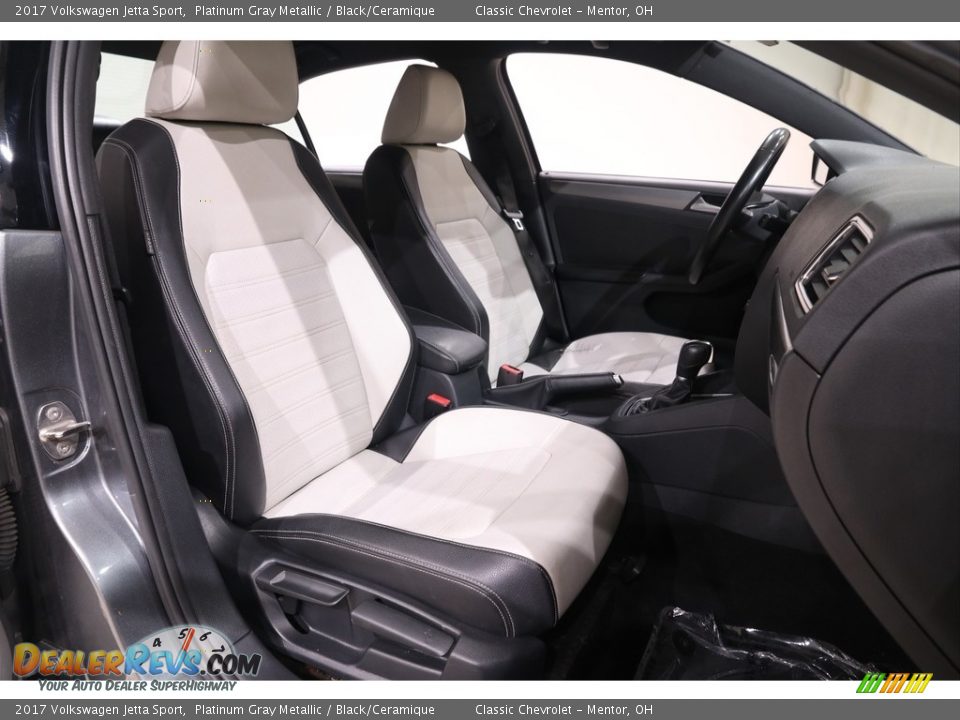 Front Seat of 2017 Volkswagen Jetta Sport Photo #15