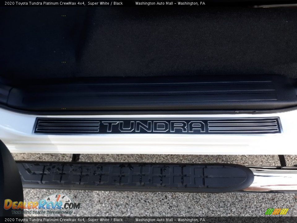 2020 Toyota Tundra Platinum CrewMax 4x4 Super White / Black Photo #32