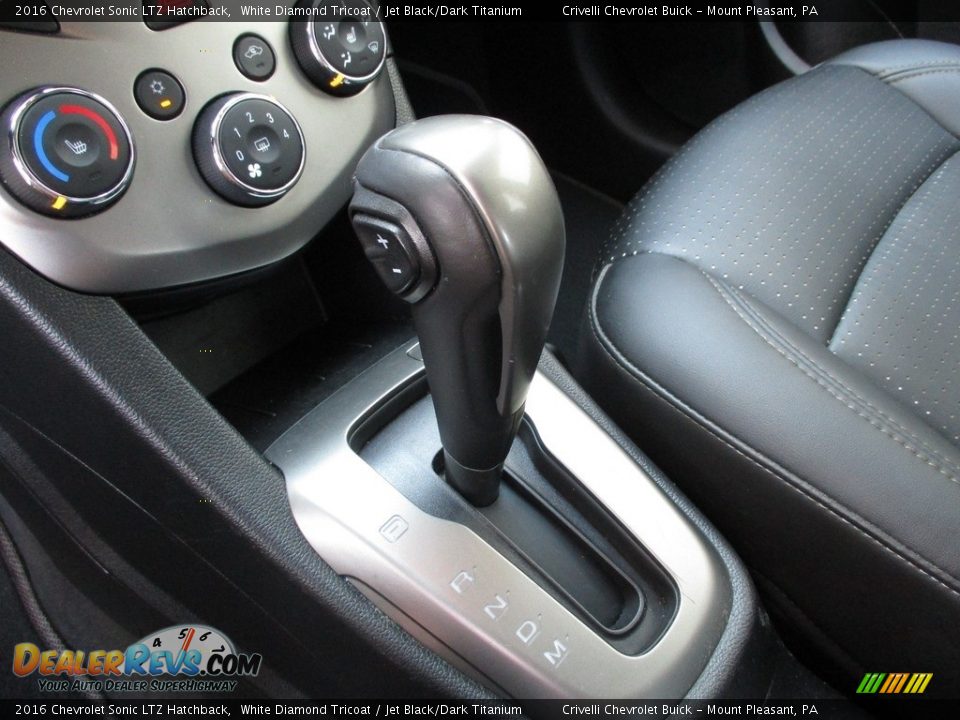 2016 Chevrolet Sonic LTZ Hatchback Shifter Photo #19