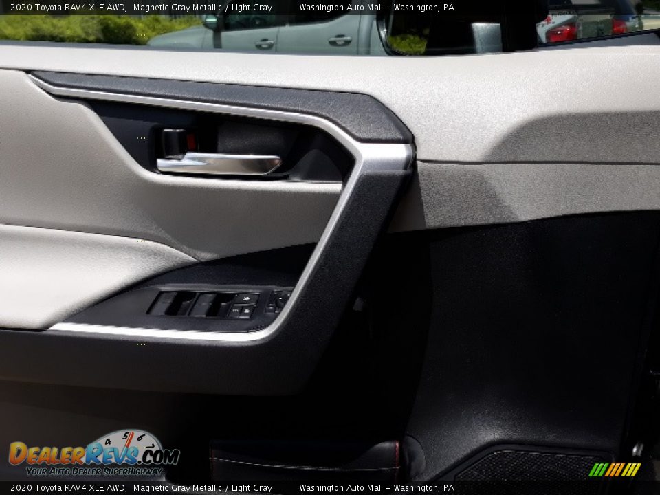 2020 Toyota RAV4 XLE AWD Magnetic Gray Metallic / Light Gray Photo #8