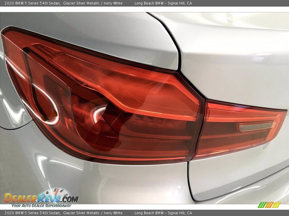 2020 BMW 5 Series 540i Sedan Glacier Silver Metallic / Ivory White Photo #15