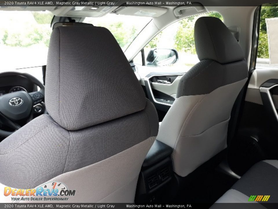 2020 Toyota RAV4 XLE AWD Magnetic Gray Metallic / Light Gray Photo #24
