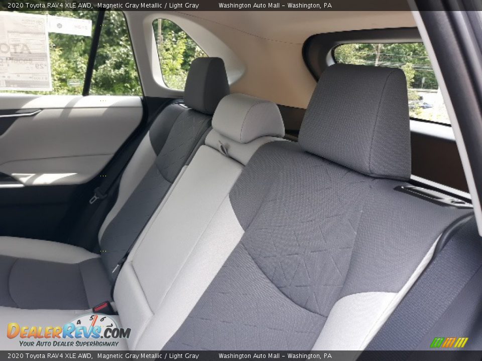 2020 Toyota RAV4 XLE AWD Magnetic Gray Metallic / Light Gray Photo #25