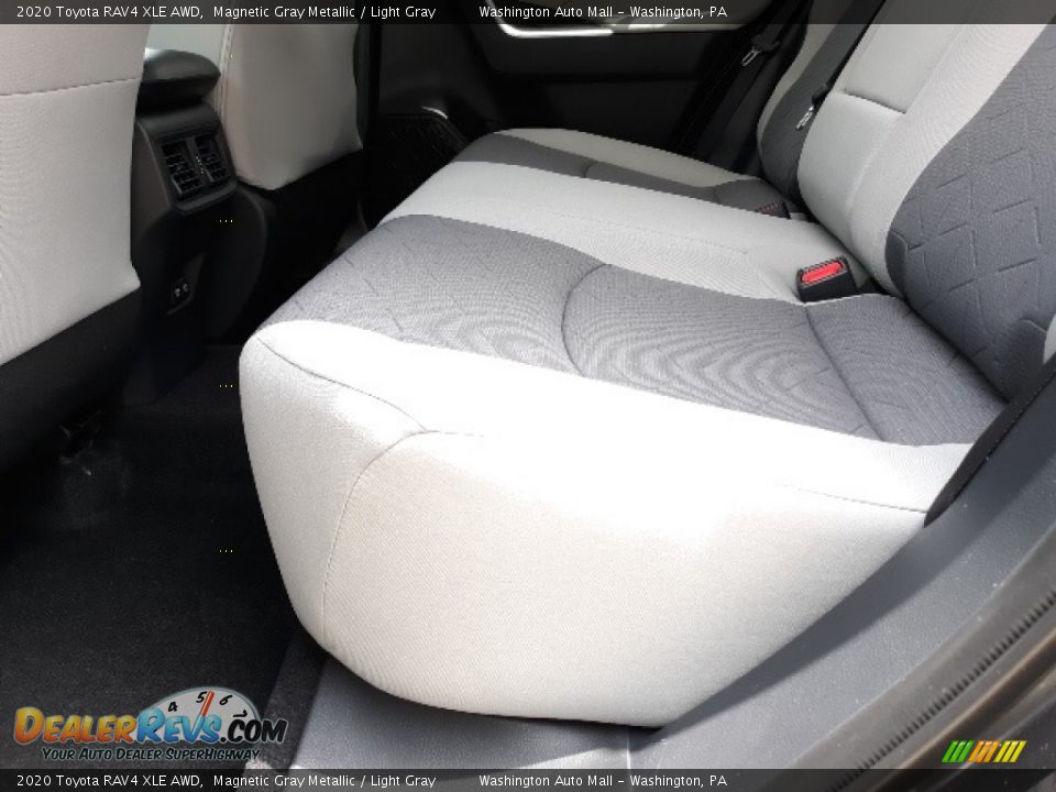 2020 Toyota RAV4 XLE AWD Magnetic Gray Metallic / Light Gray Photo #26