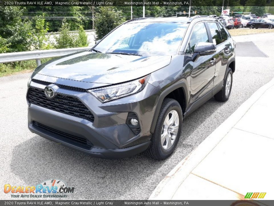 2020 Toyota RAV4 XLE AWD Magnetic Gray Metallic / Light Gray Photo #28