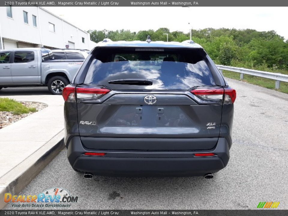 2020 Toyota RAV4 XLE AWD Magnetic Gray Metallic / Light Gray Photo #33