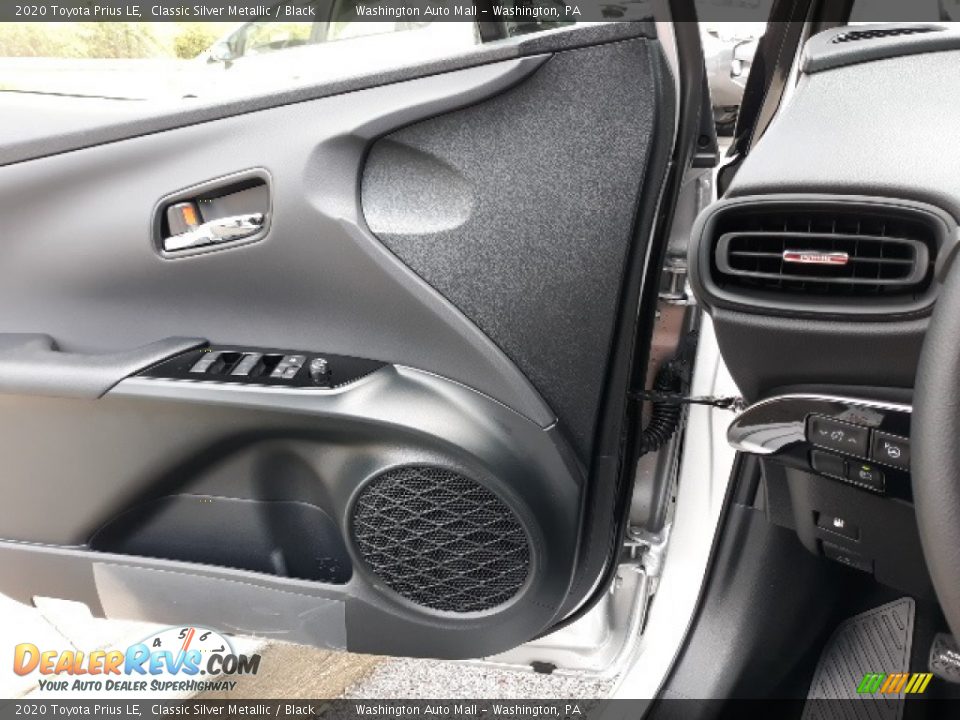 2020 Toyota Prius LE Classic Silver Metallic / Black Photo #8