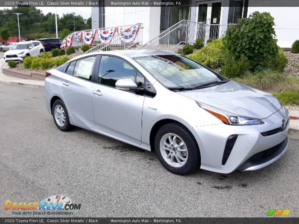 Front 3/4 View of 2020 Toyota Prius LE Photo #29