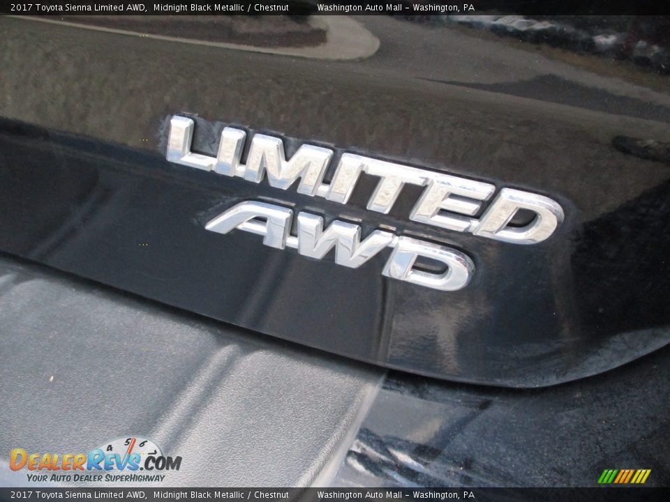 2017 Toyota Sienna Limited AWD Midnight Black Metallic / Chestnut Photo #4