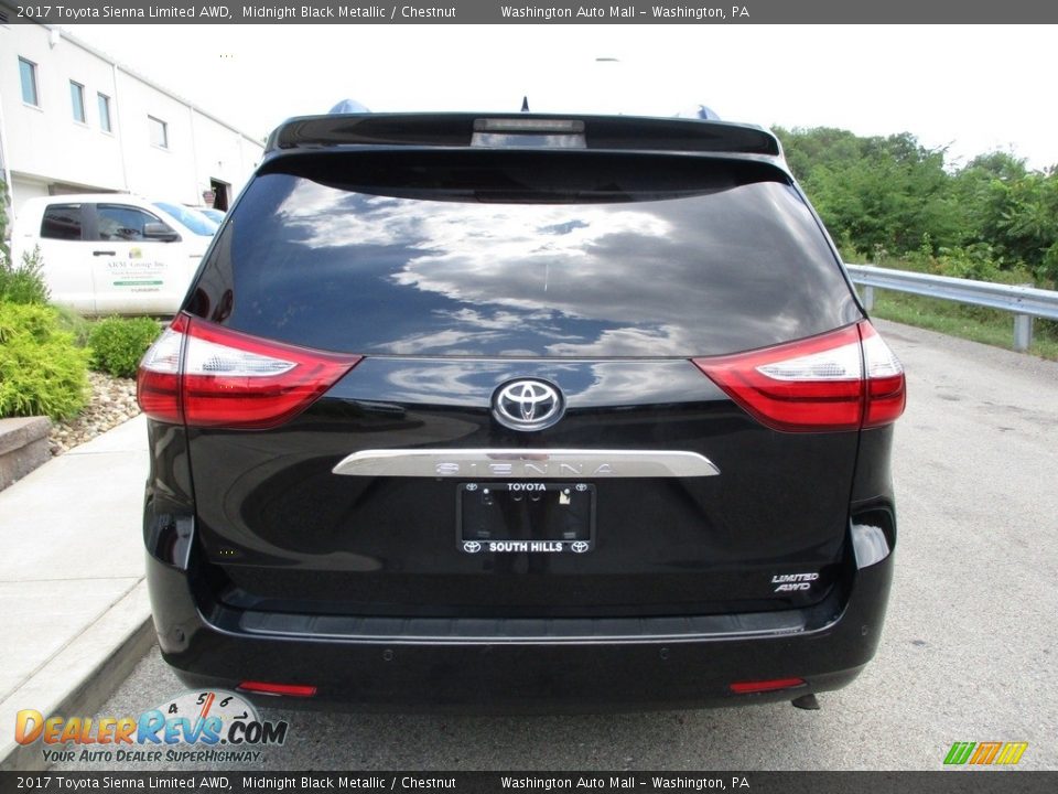 2017 Toyota Sienna Limited AWD Midnight Black Metallic / Chestnut Photo #5