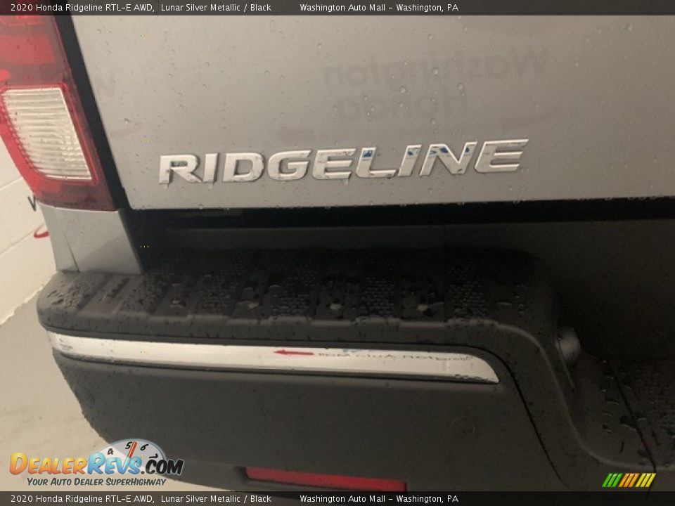 2020 Honda Ridgeline RTL-E AWD Lunar Silver Metallic / Black Photo #35