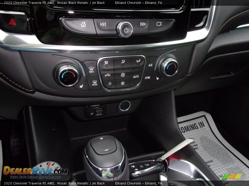 2020 Chevrolet Traverse RS AWD Mosaic Black Metallic / Jet Black Photo #22
