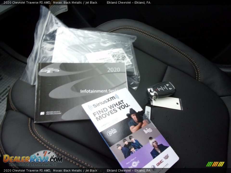 2020 Chevrolet Traverse RS AWD Mosaic Black Metallic / Jet Black Photo #26