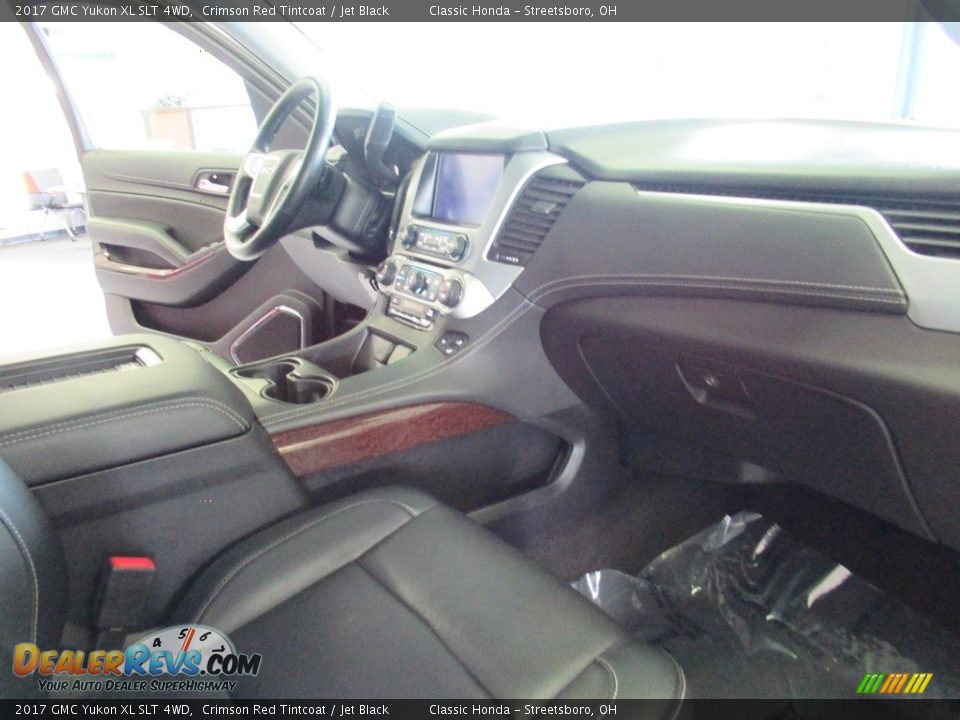 2017 GMC Yukon XL SLT 4WD Crimson Red Tintcoat / Jet Black Photo #23