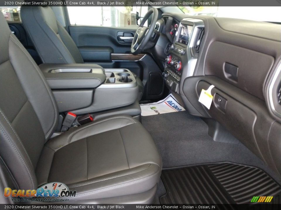 2020 Chevrolet Silverado 3500HD LT Crew Cab 4x4 Black / Jet Black Photo #25