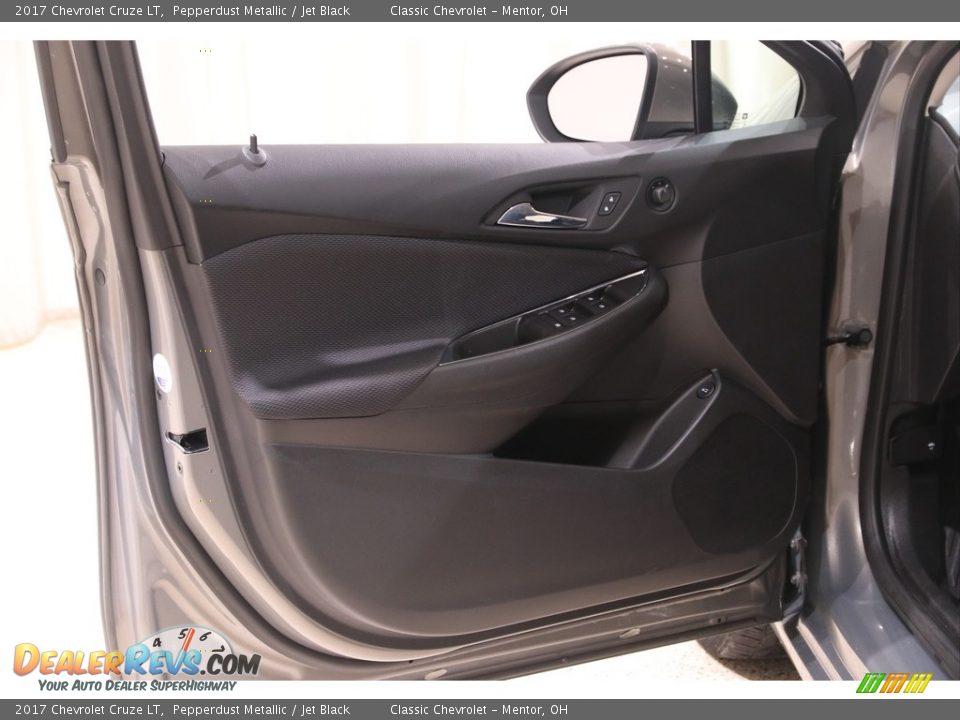 2017 Chevrolet Cruze LT Pepperdust Metallic / Jet Black Photo #4