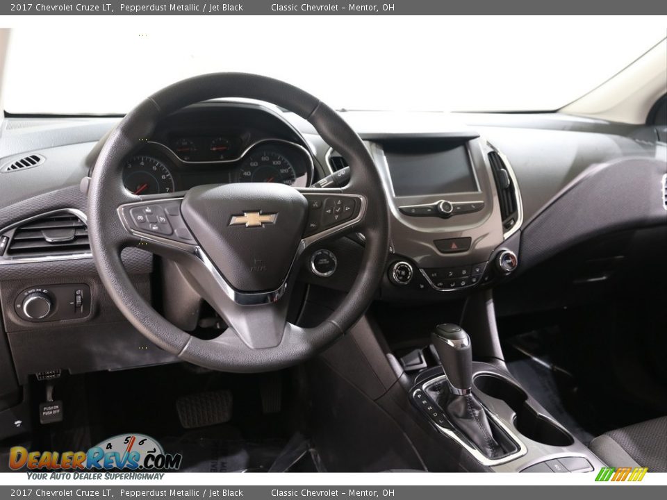 2017 Chevrolet Cruze LT Pepperdust Metallic / Jet Black Photo #6