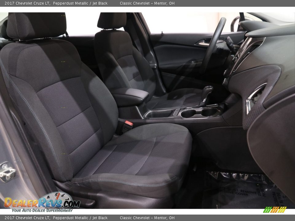 2017 Chevrolet Cruze LT Pepperdust Metallic / Jet Black Photo #14