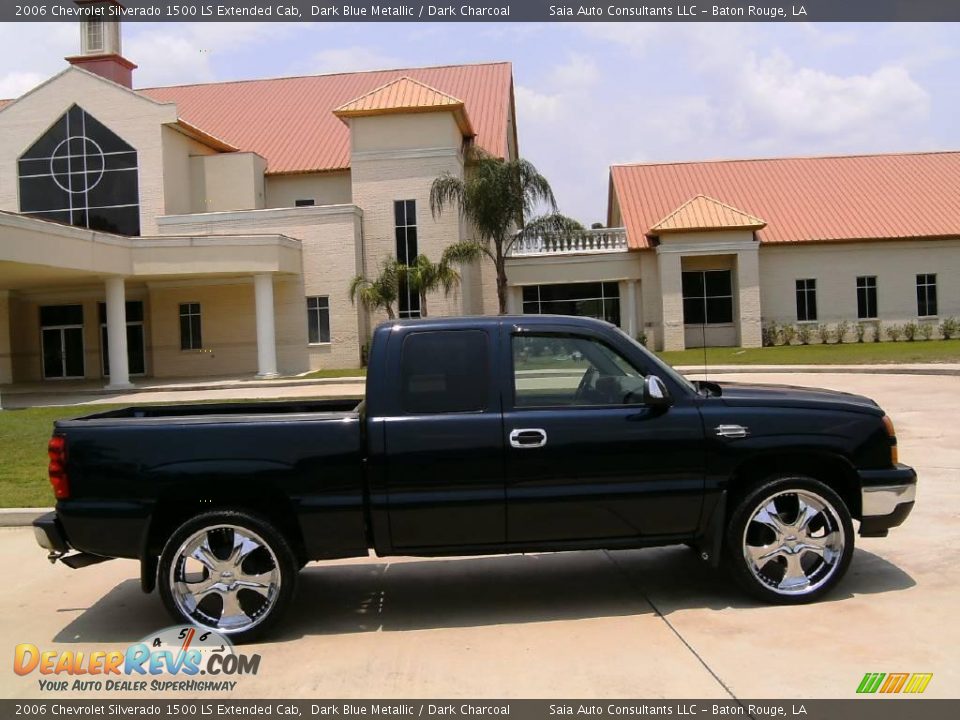 2006 Chevrolet Silverado 1500 LS Extended Cab Dark Blue Metallic / Dark Charcoal Photo #2