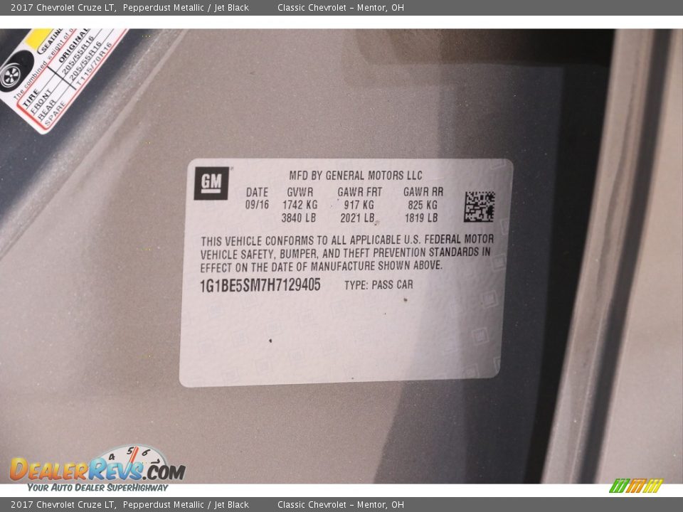 2017 Chevrolet Cruze LT Pepperdust Metallic / Jet Black Photo #19