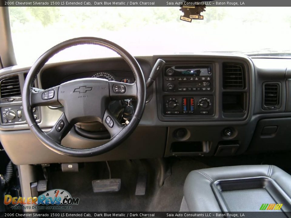 2006 Chevrolet Silverado 1500 LS Extended Cab Dark Blue Metallic / Dark Charcoal Photo #11