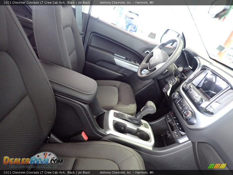 Front Seat of 2021 Chevrolet Colorado LT Crew Cab 4x4 Photo #9