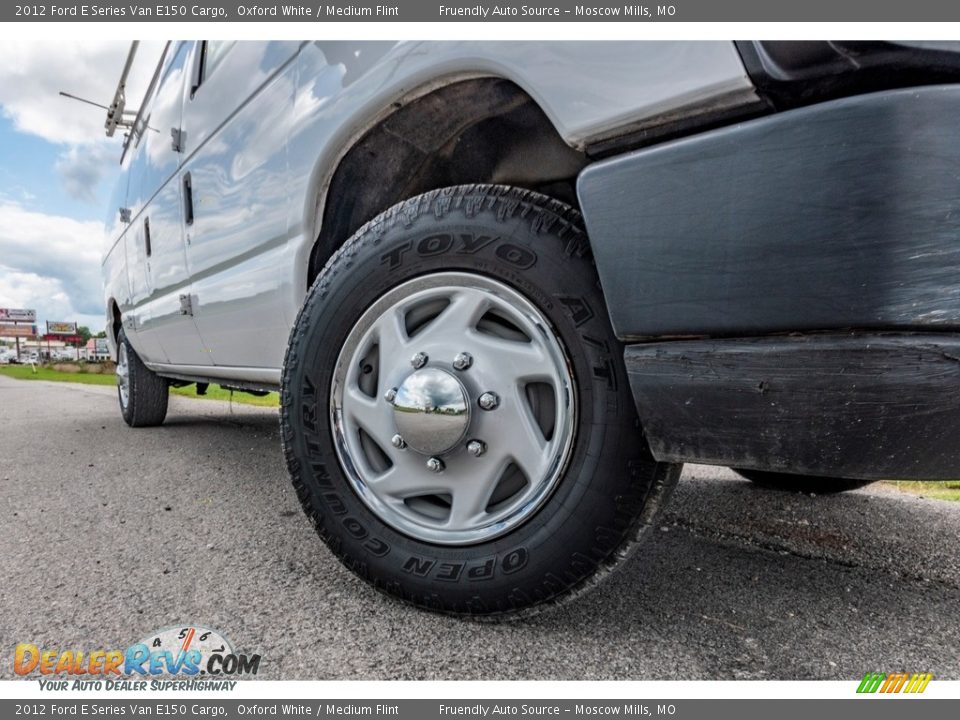 2012 Ford E Series Van E150 Cargo Oxford White / Medium Flint Photo #2