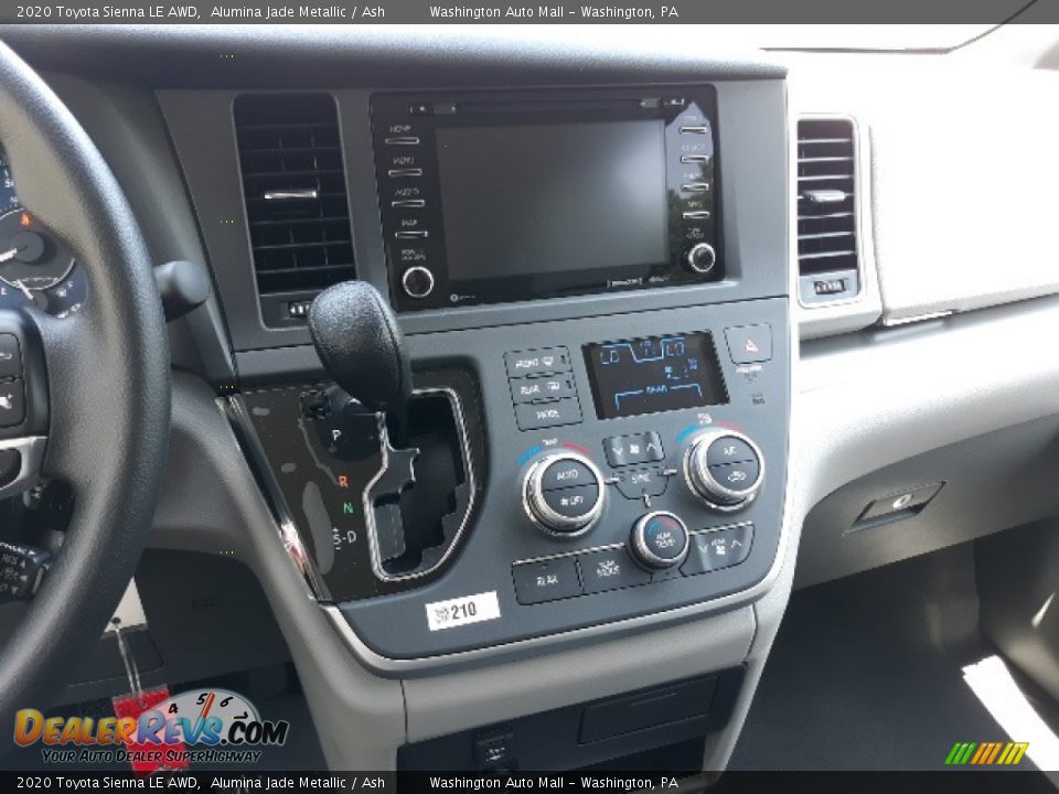 2020 Toyota Sienna LE AWD Alumina Jade Metallic / Ash Photo #10